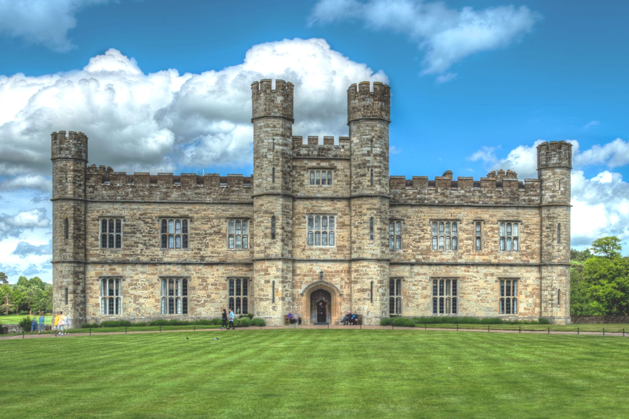keepers-cottages-halloween-leeds-castle