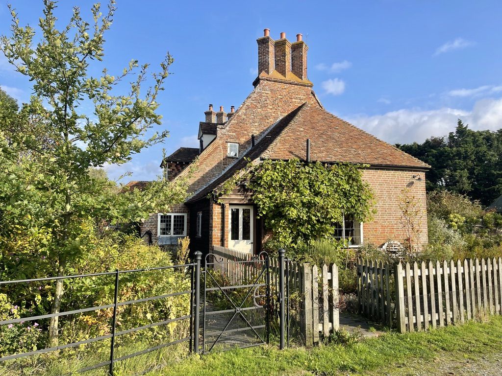 Moat Farm Cottage image