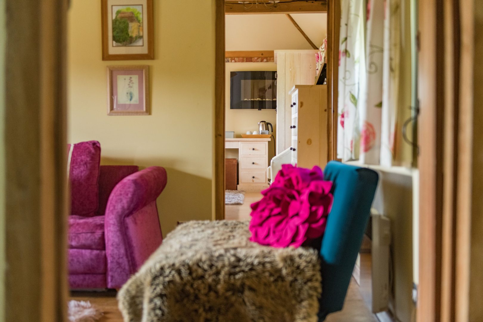 Pond Cottage image