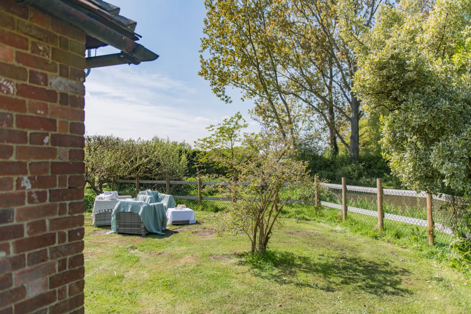 Pond Cottage image