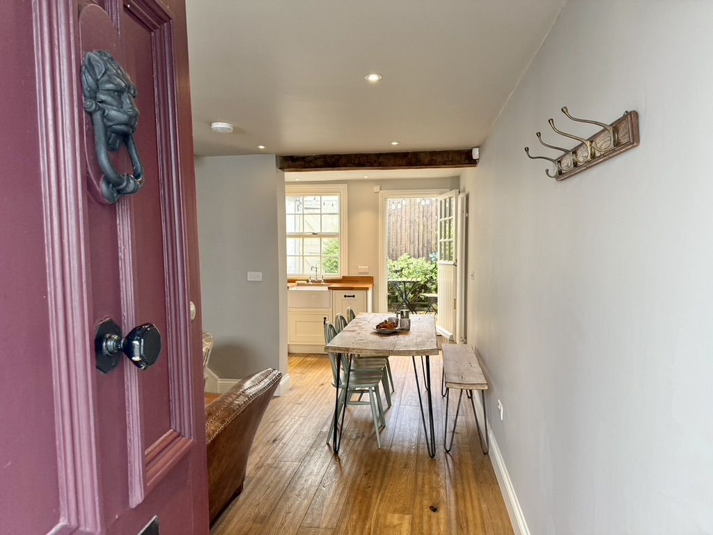 Riley Cottage image