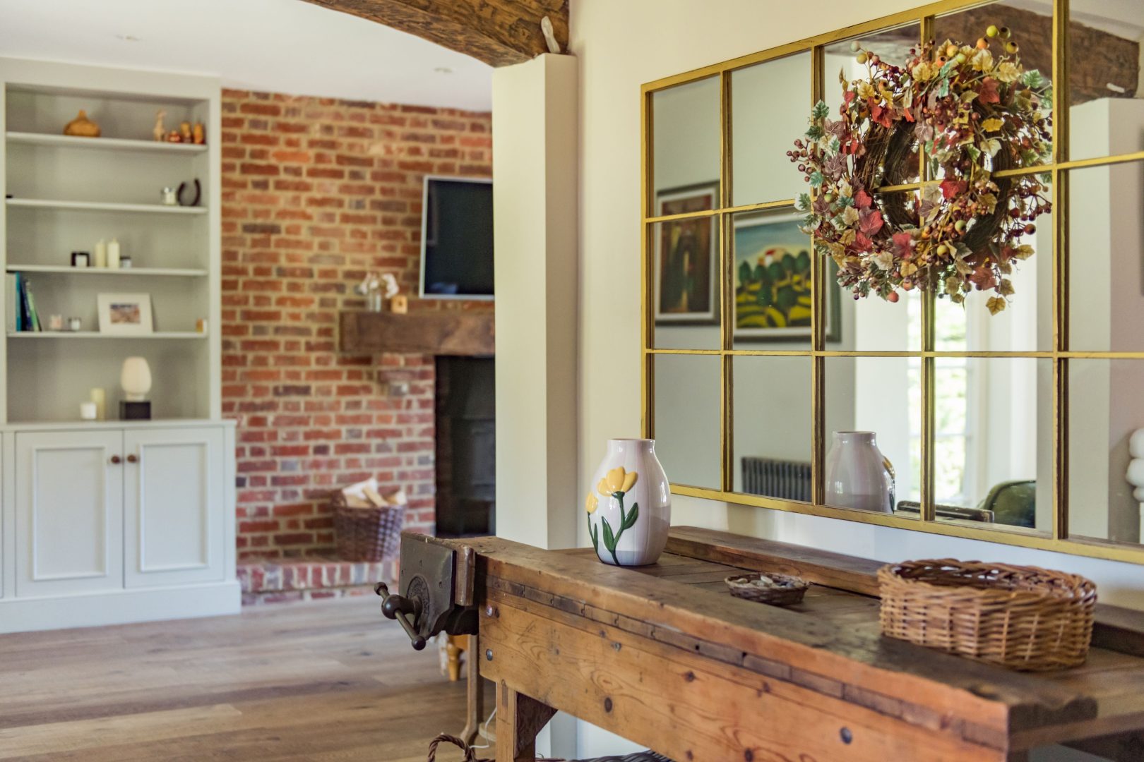 Droveway House image