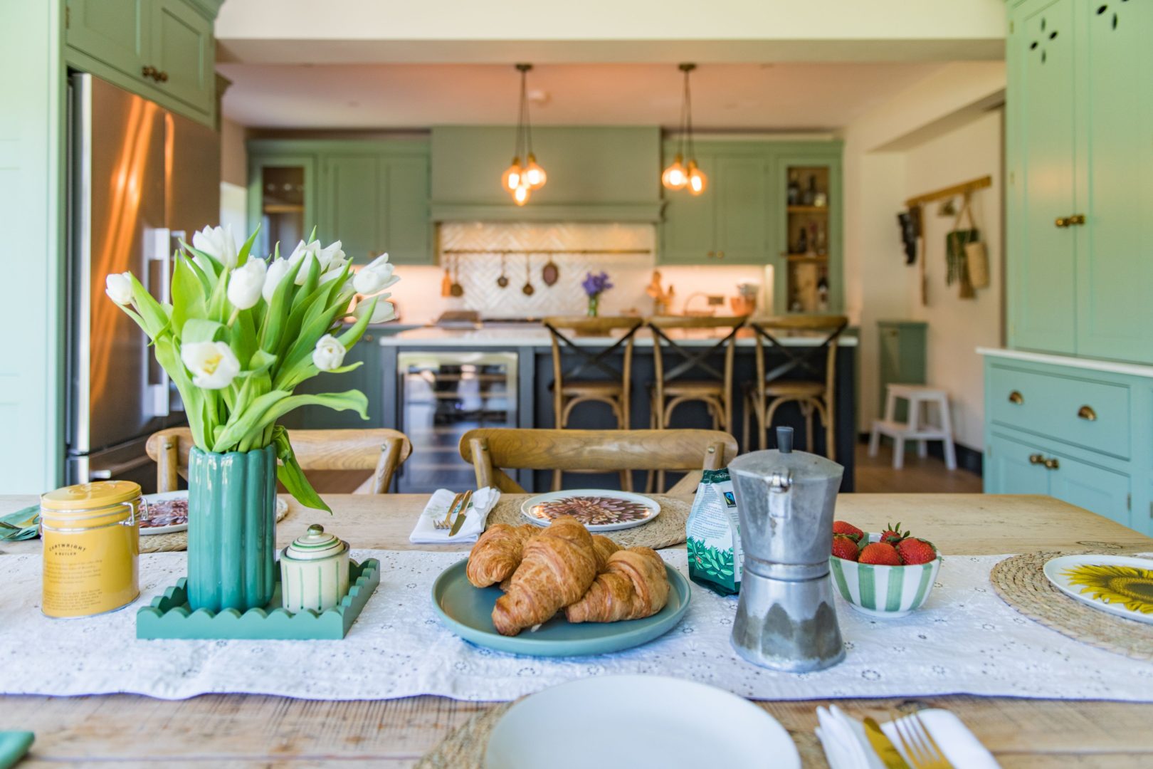 Droveway House image