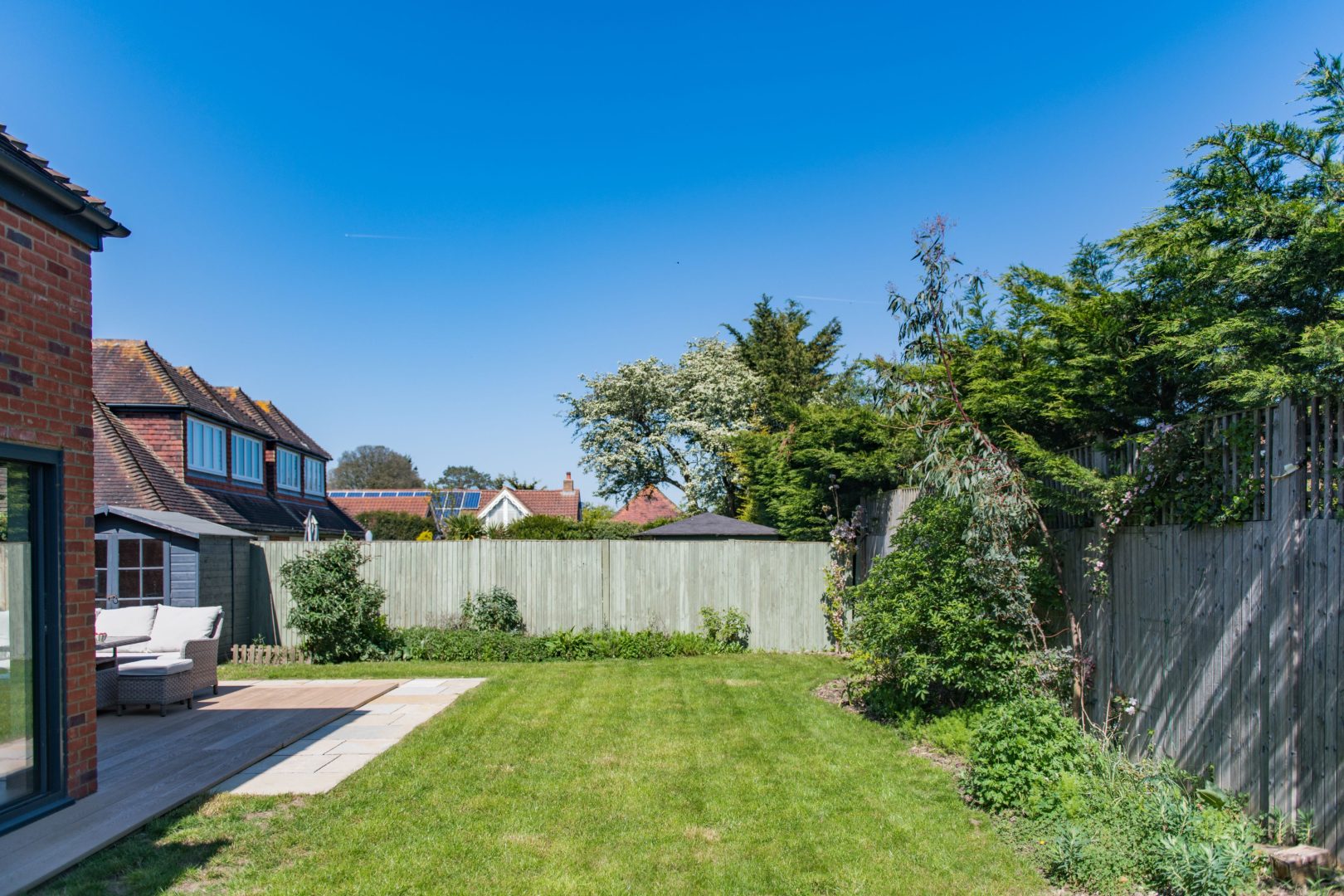 Droveway House image