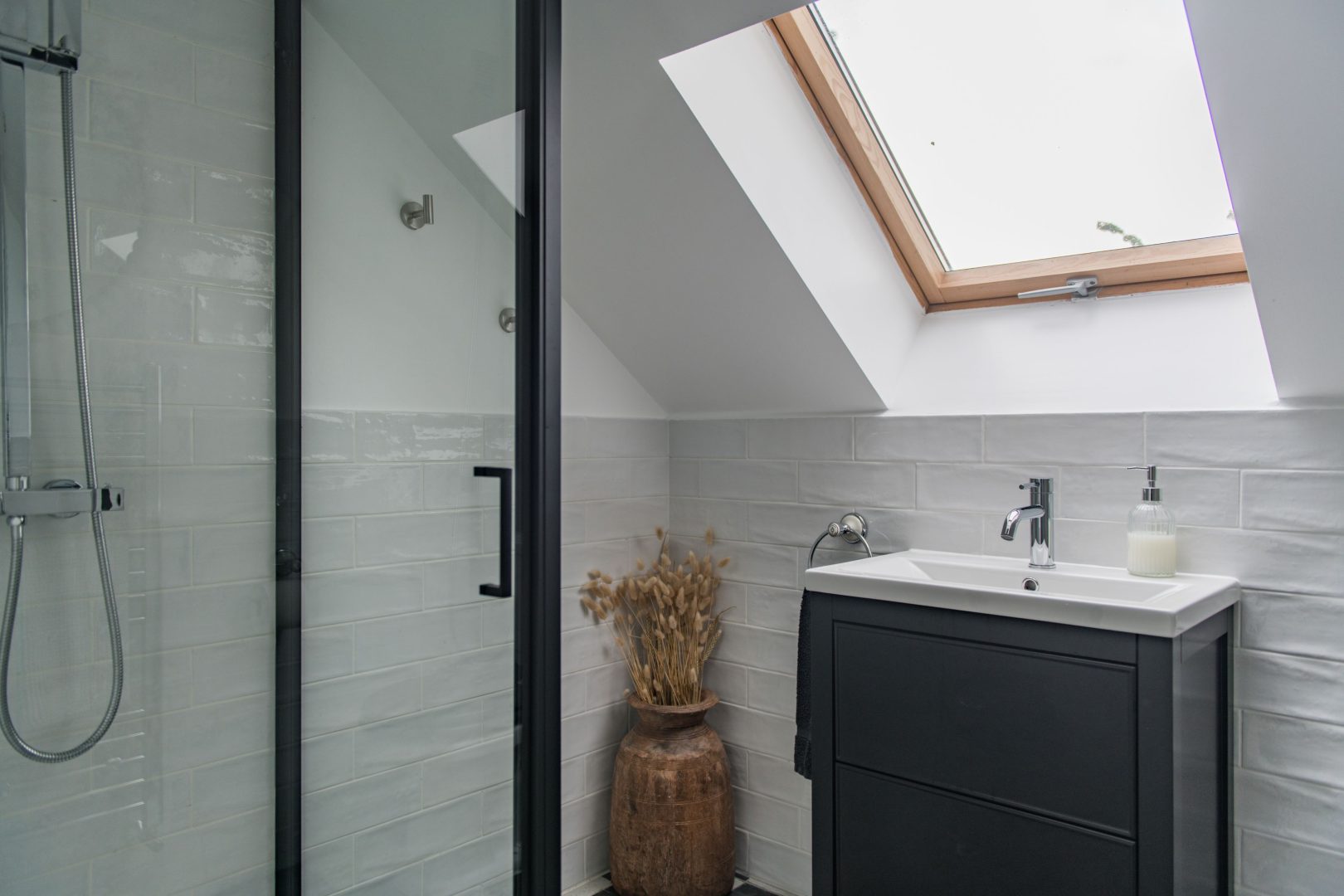 Lower Brook House image