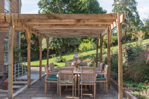 holiday cottages with the best gardens for summer