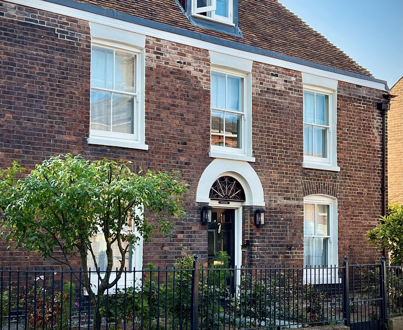 Ivy House image