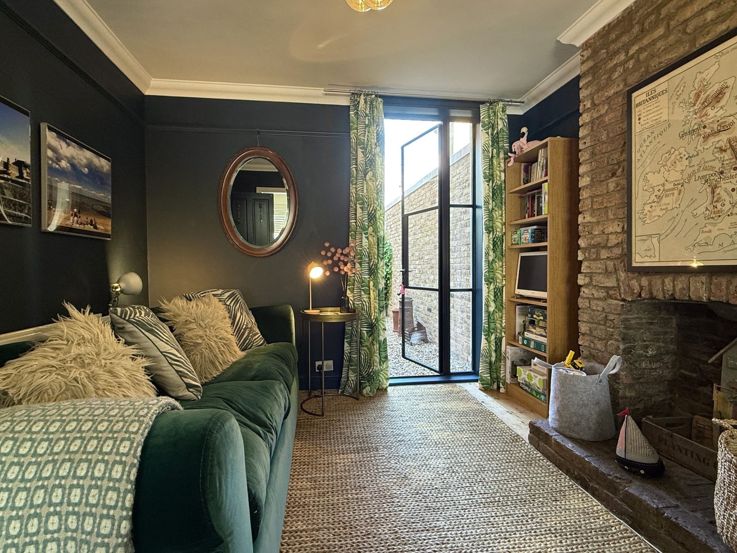 Flamingo House image