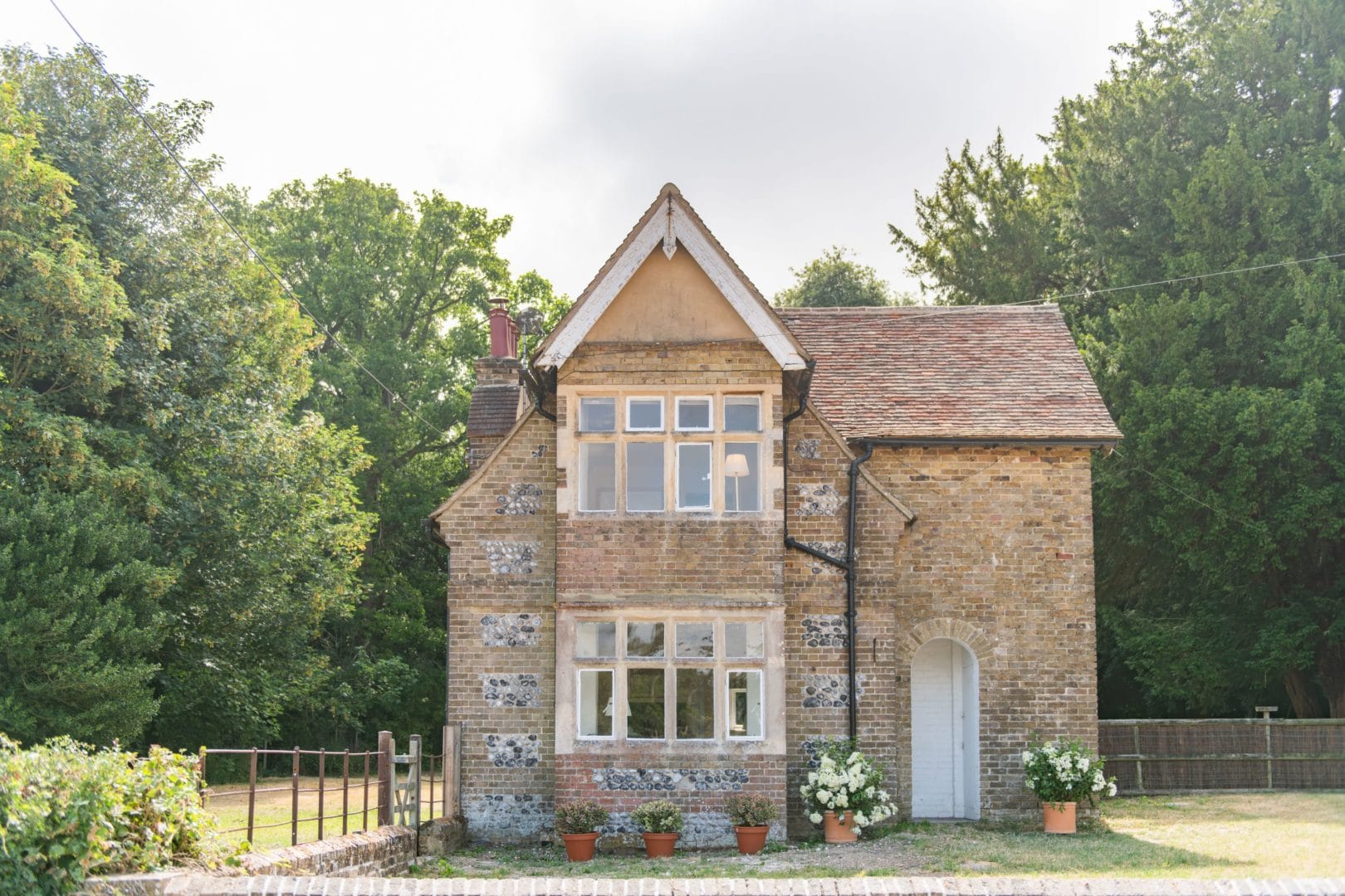 Mays Cottage image