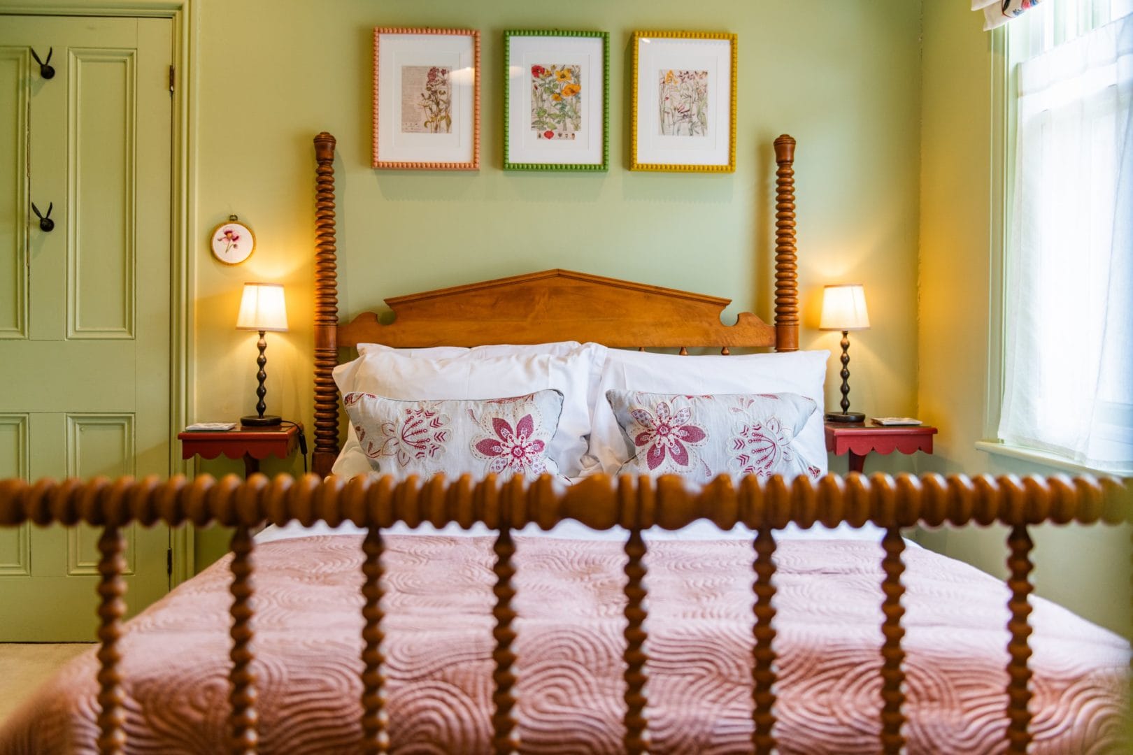 Ivy House image