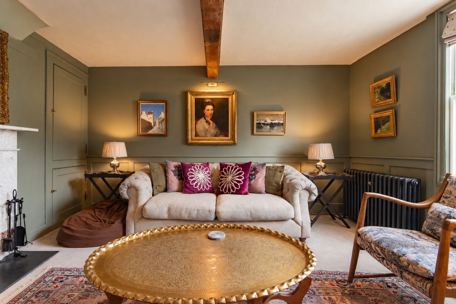 Ivy House image