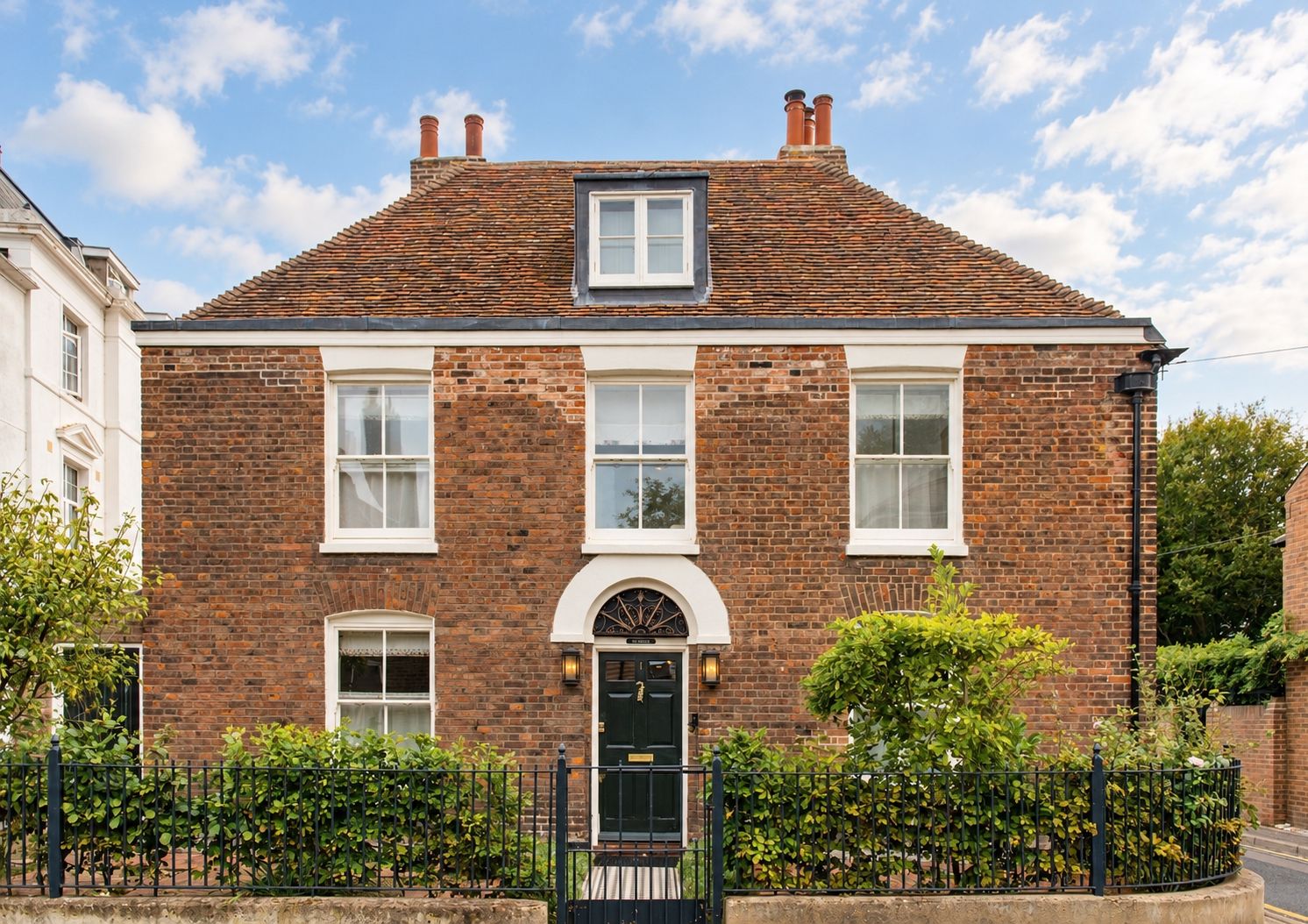 Ivy House image