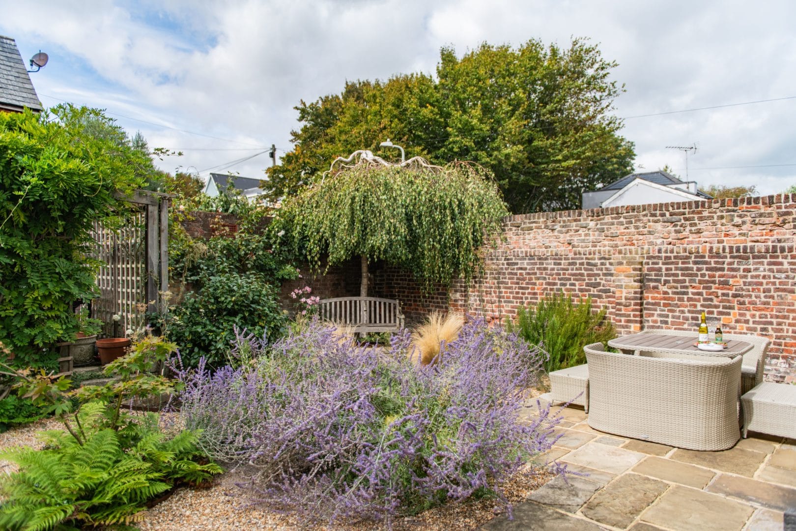 Ivy House image