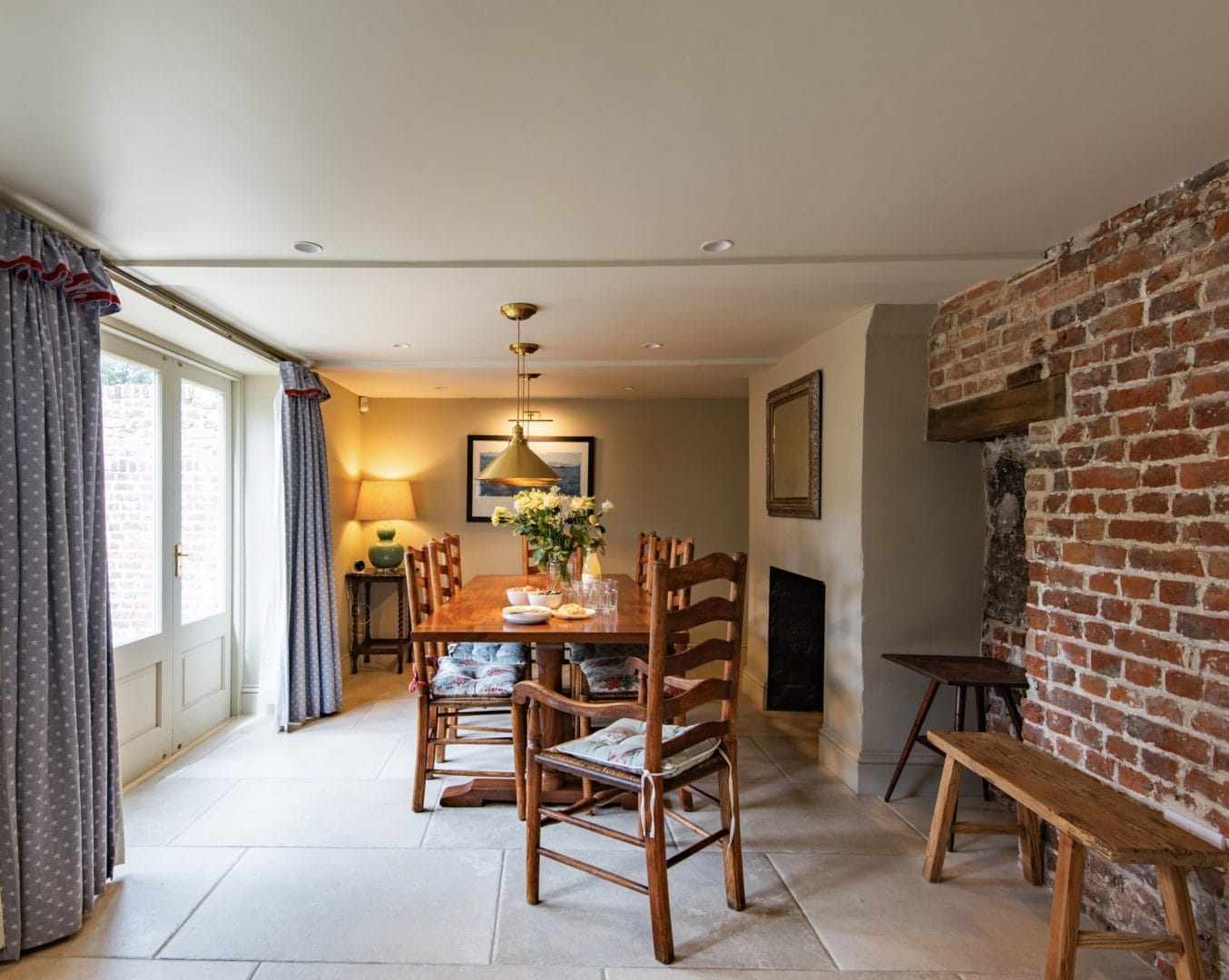 Ivy House image